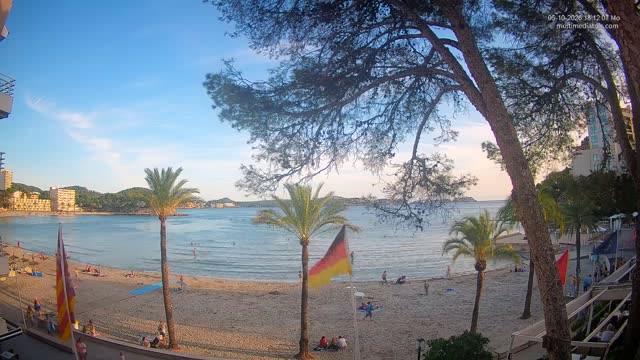 Live view from Playa Palmira – Rendezvous Garden