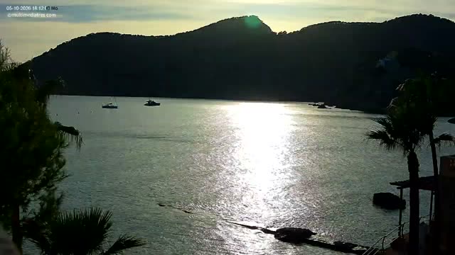 Live view from Camp de Mar – Playa Roca