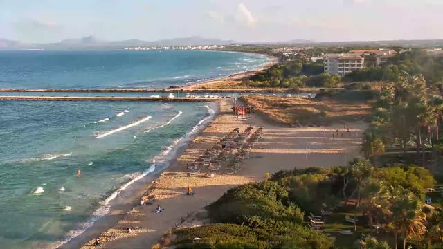 Live view from Playa de Muro – Playa Esperanza