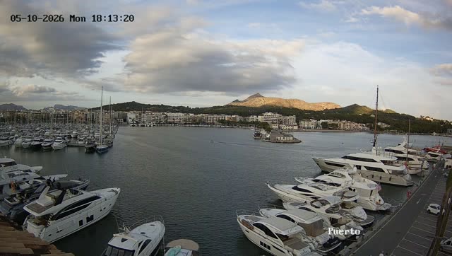 Live view from Alcúdia marina – pontoons